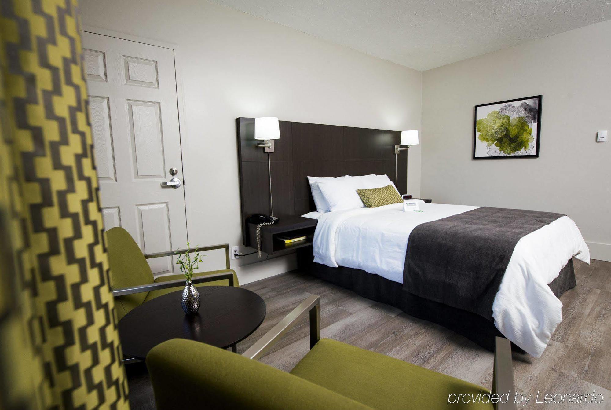 V Hotel & Suites Moncton Exterior foto